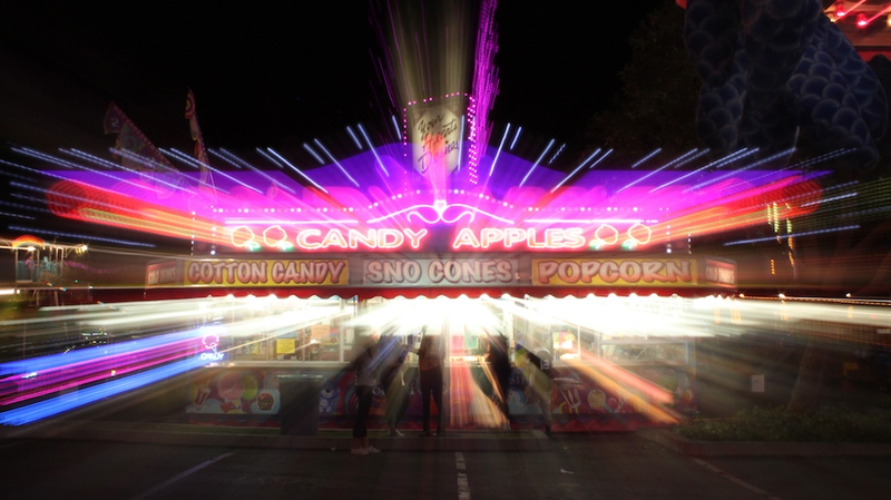 Illustration for article titled 19 Dazzling Photos Of Neon Signs